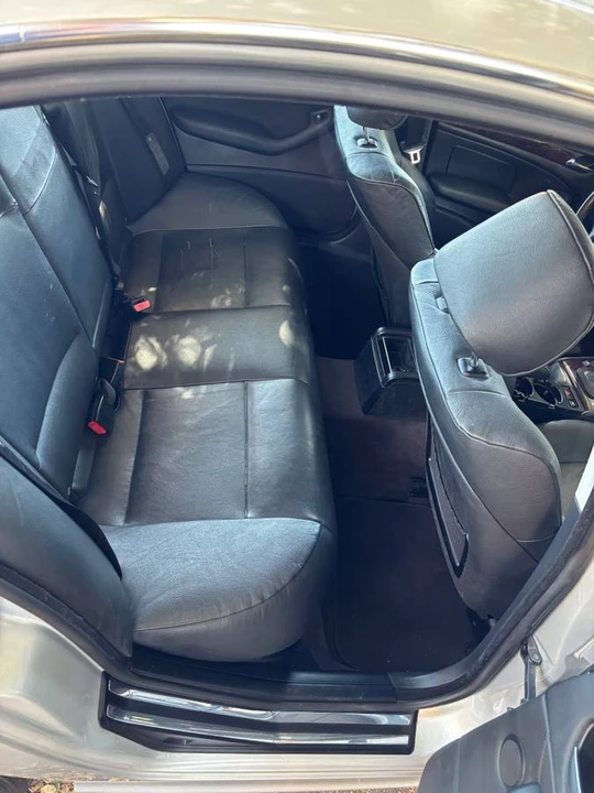 2005 BMW E46 330i & 330Ci - Image 7 of 15
