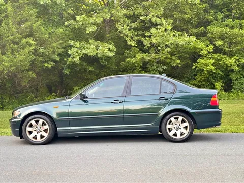 2005 BMW 3 Series 325i Sedan 4D
