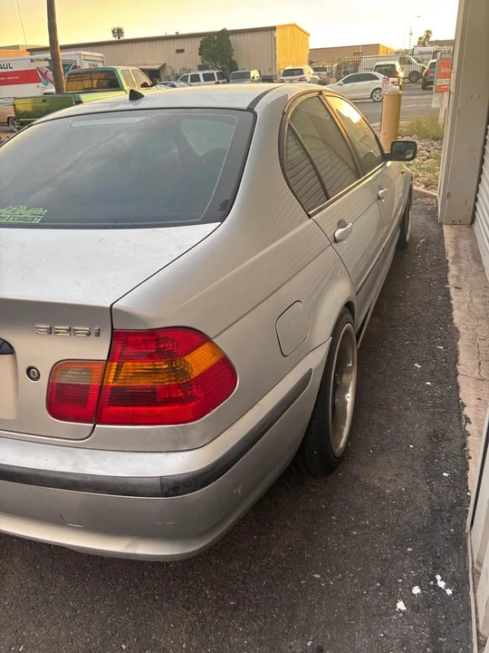 2005 BMW E46 3 Series - Image 4 of 5