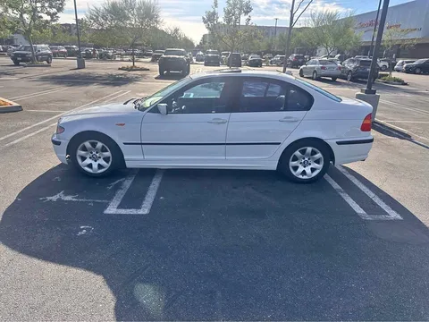 2005 BMW 3 Series 325i Sedan