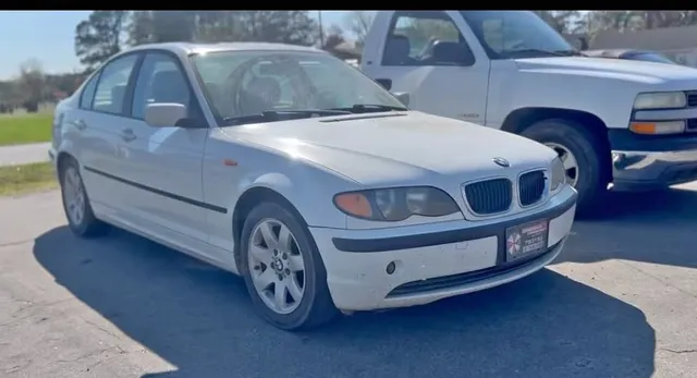 2005 BMW 3 Series 325i Sedan