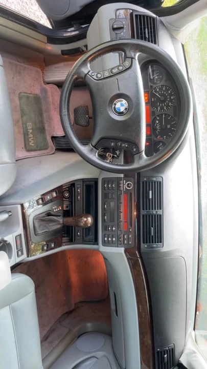 2005 BMW E46 3 Series - Image 4 of 5