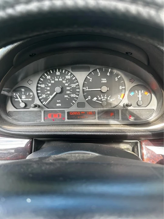 2005 BMW E46 3 Series - Image 4 of 5