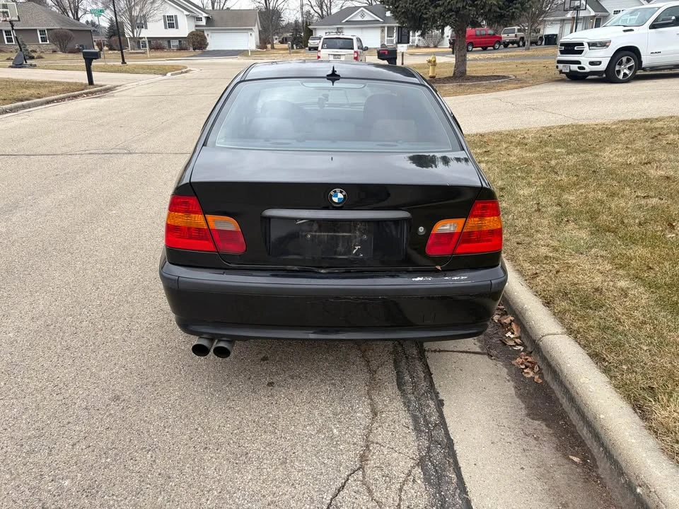 2005 BMW - Image 3 of 6