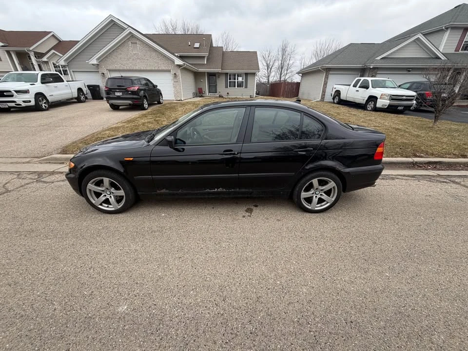 2005 BMW - Image 2 of 6