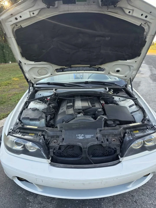 2005 BMW E46 330i & 330Ci - Image 11 of 13