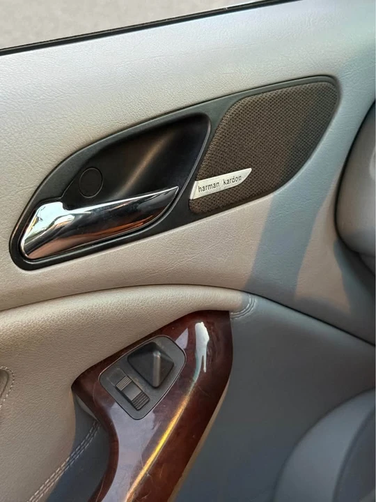 2005 BMW E46 330i & 330Ci - Image 18 of 19