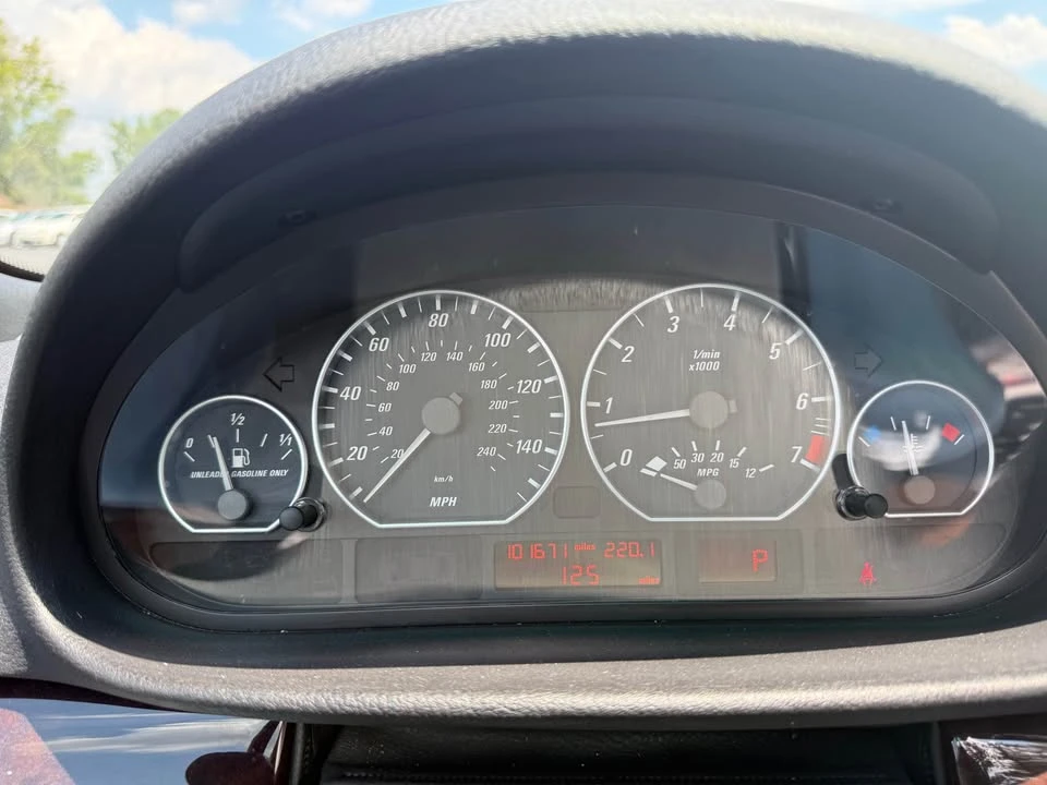 2005 BMW E46 330i & 330Ci - Image 13 of 18