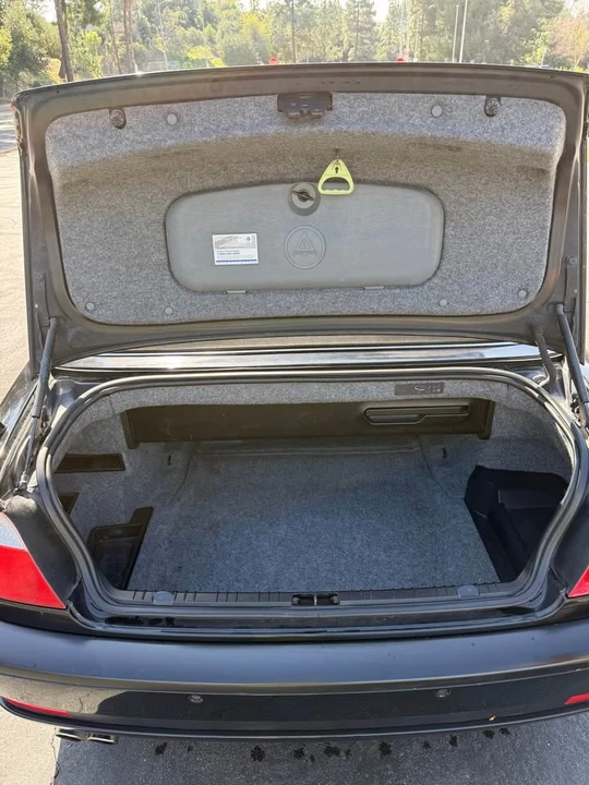 2005 BMW E46 330i & 330Ci - Image 6 of 8
