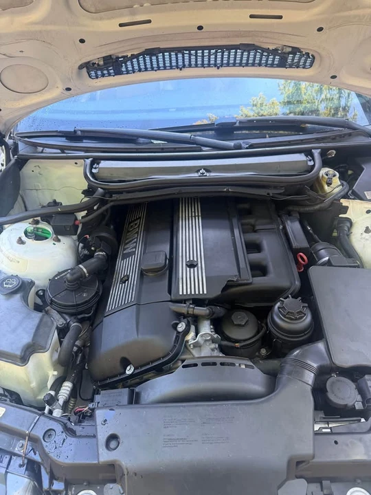 2005 BMW E46 330i & 330Ci - Image 6 of 6