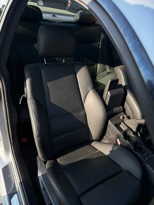 2005 BMW E46 330i & 330Ci - Image 6 of 15