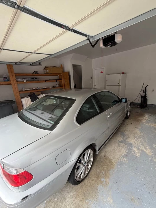 2005 BMW E46 330i & 330Ci - Image 3 of 8