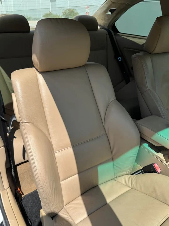 2005 BMW E46 330i & 330Ci - Image 11 of 14