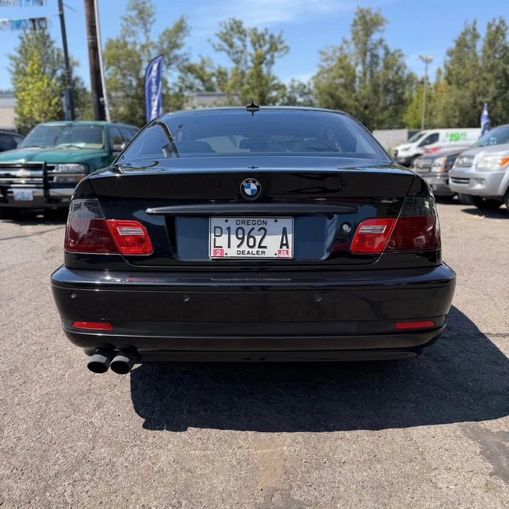 2005 BMW E46 330i & 330Ci - Image 9 of 17