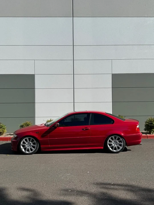 2005 BMW E46 330i & 330Ci - Image 7 of 16