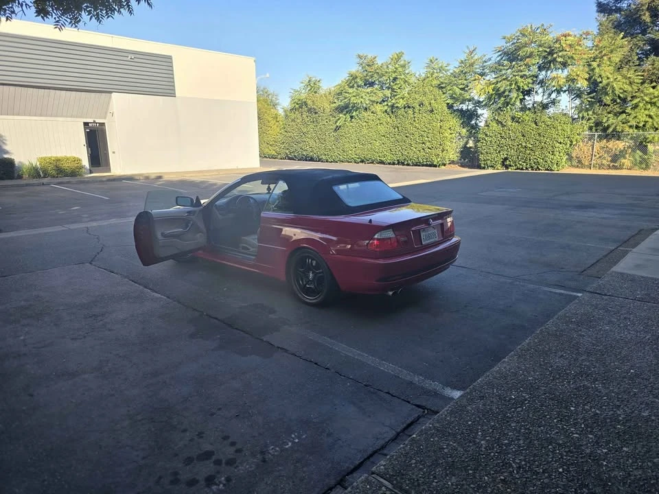 2005 BMW E46 330i & 330Ci - Image 9 of 16