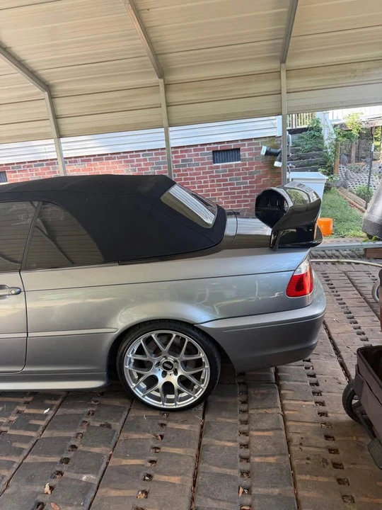 2005 BMW E46 330i & 330Ci - Image 3 of 8