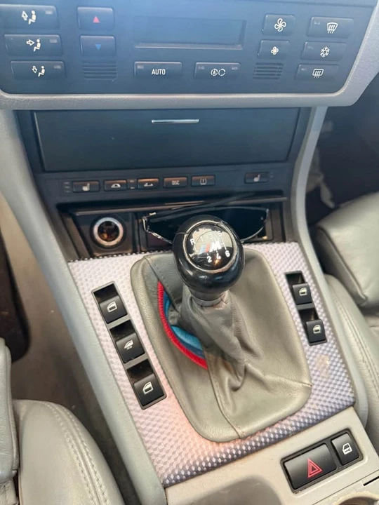 2005 BMW E46 330i & 330Ci - Image 7 of 8