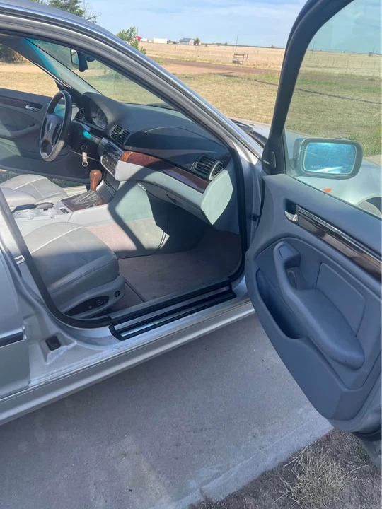 2005 BMW E46 330i & 330Ci - Image 9 of 9