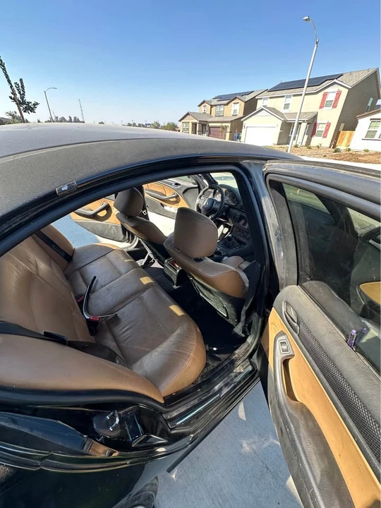 2005 BMW E46 330i & 330Ci - Image 10 of 13
