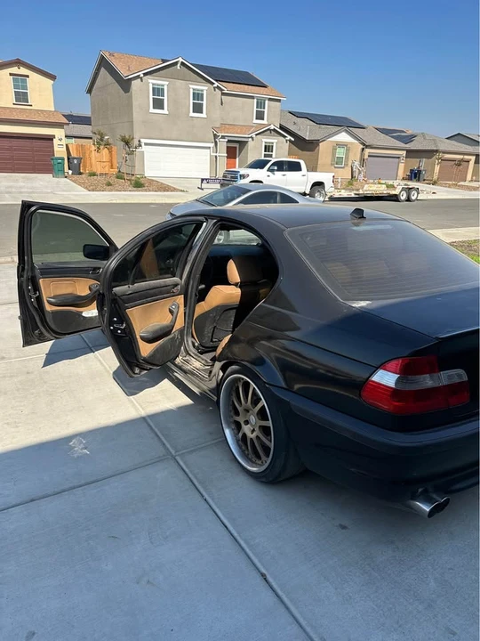 2005 BMW E46 330i & 330Ci - Image 5 of 13