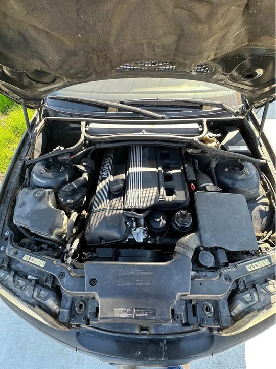 2005 BMW E46 330i & 330Ci - Image 2 of 13