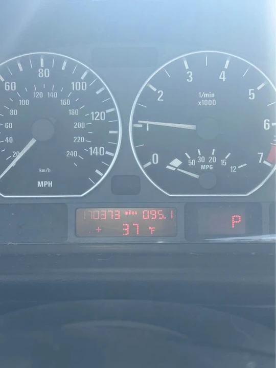 2005 BMW E46 330i & 330Ci - Image 12 of 14