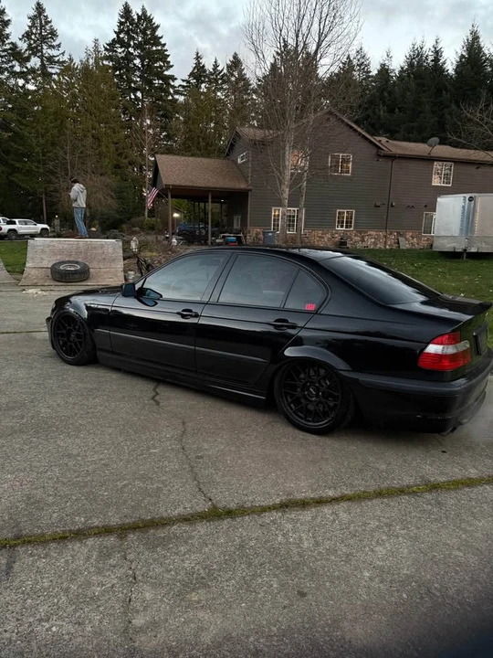 2005 BMW E46 330i & 330Ci - Image 10 of 12
