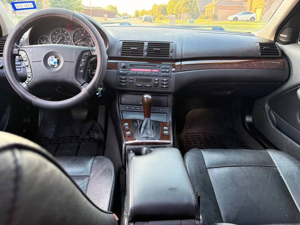 2005 BMW E46 330i & 330Ci - Image 16 of 19