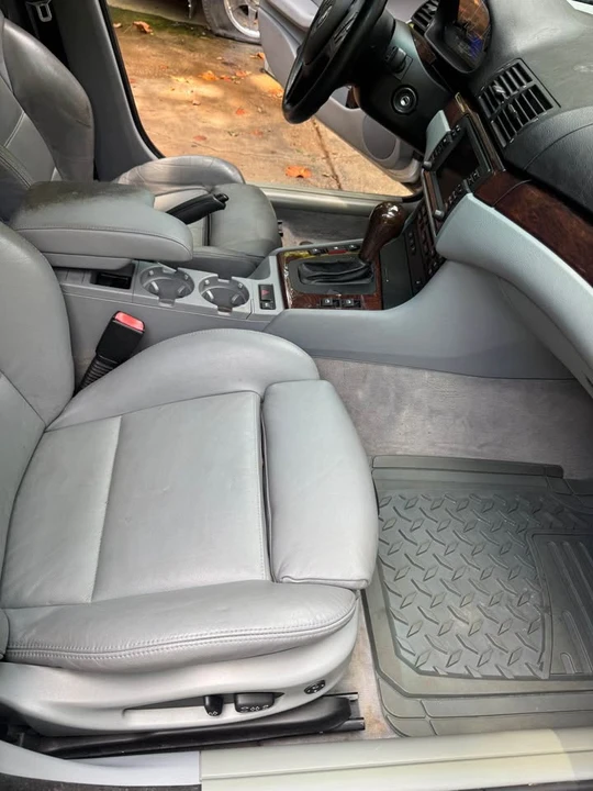 2005 BMW E46 330i & 330Ci - Image 7 of 9
