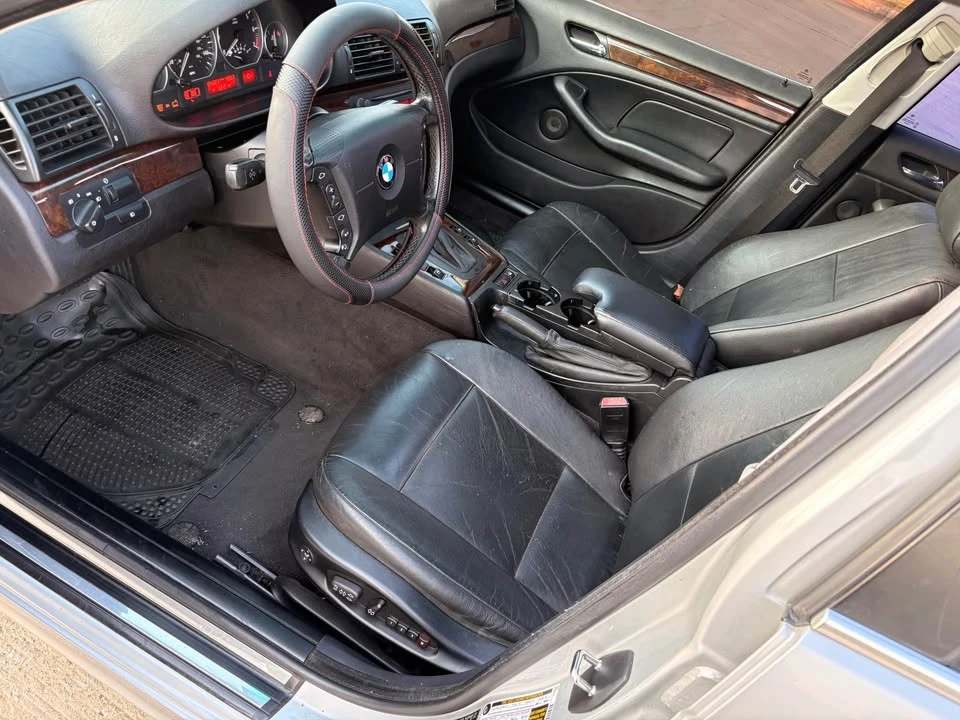 2005 BMW E46 330i & 330Ci - Image 13 of 19