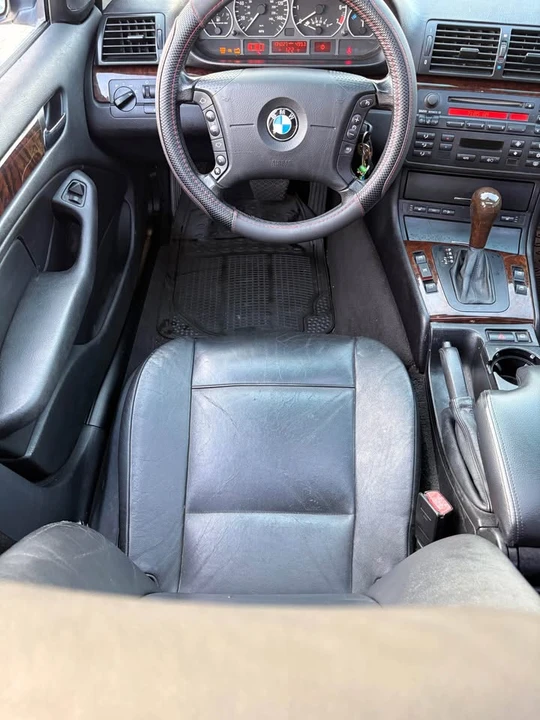 2005 BMW E46 330i & 330Ci - Image 14 of 19