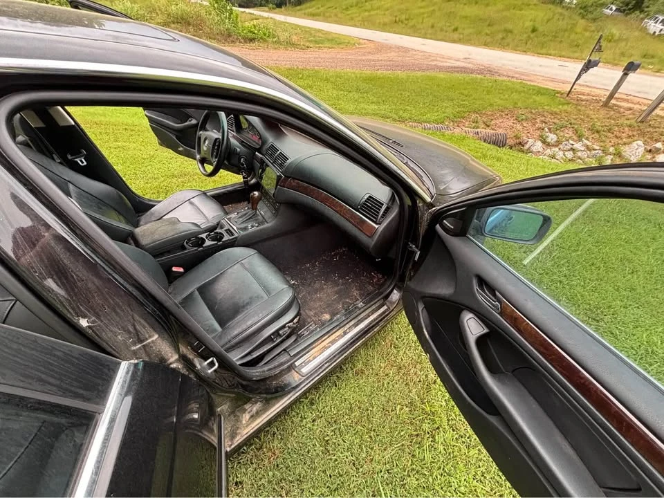 2005 BMW E46 330i & 330Ci - Image 10 of 14