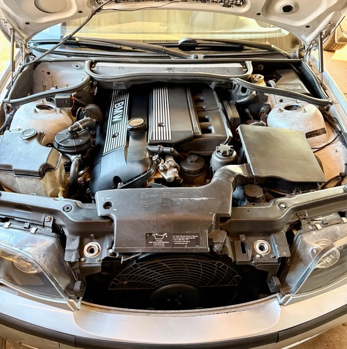 2005 BMW E46 330i & 330Ci - Image 11 of 19
