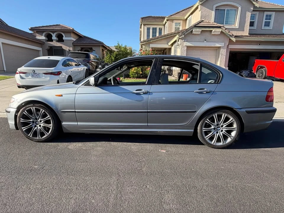2005 BMW E46 330i & 330Ci - Image 3 of 14