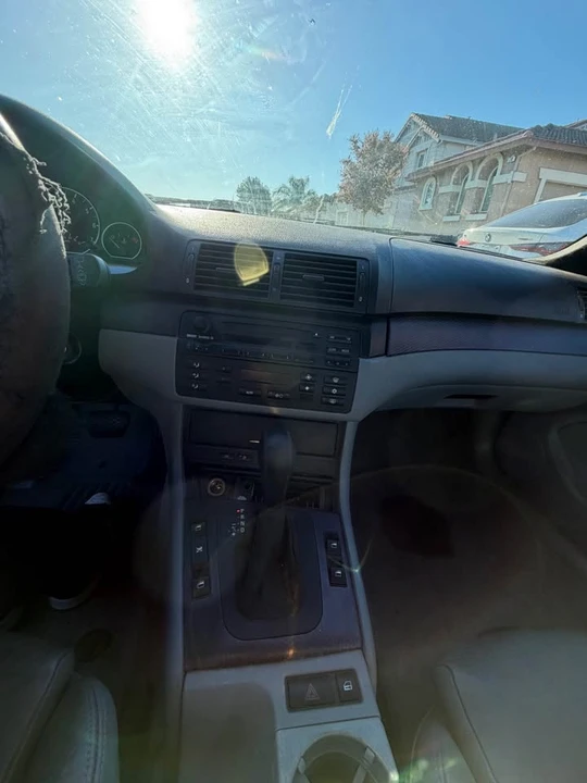 2005 BMW E46 330i & 330Ci - Image 12 of 14