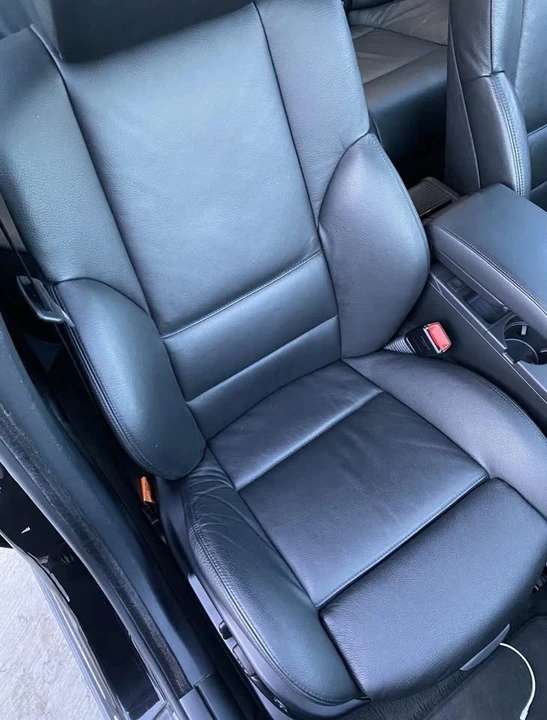 2005 BMW E46 330i & 330Ci - Image 11 of 15