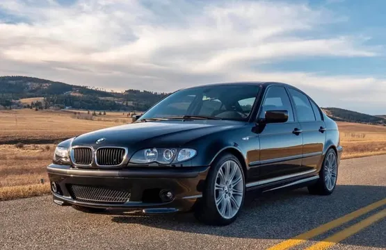 2005 BMW 3 Series 330i Sedan 4D