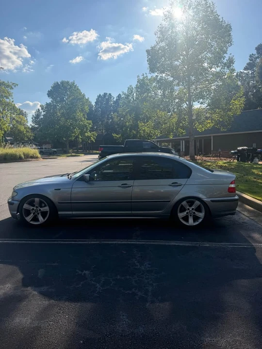 2005 BMW E46 330i & 330Ci - Image 2 of 9