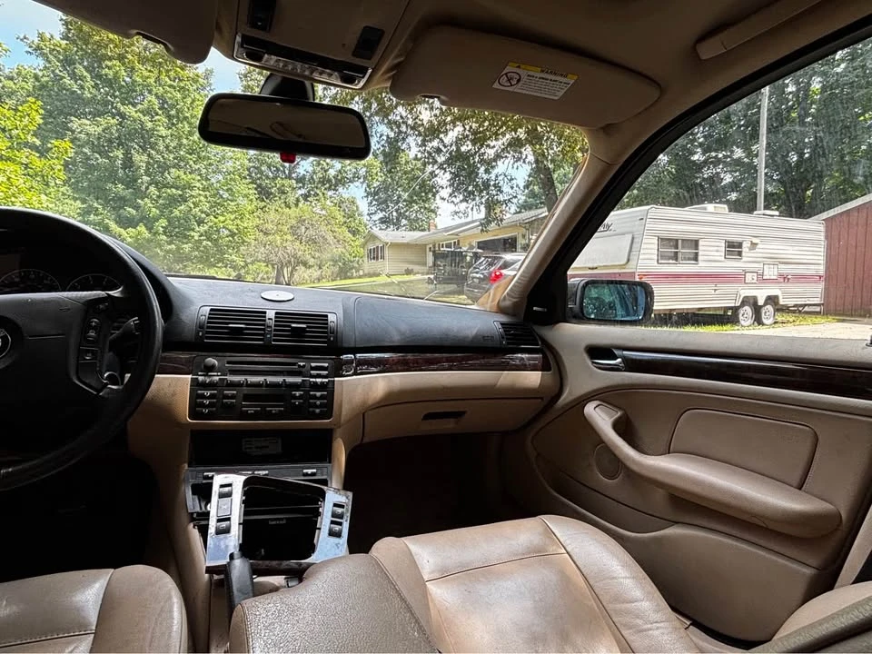 2005 BMW E46 330i & 330Ci - Image 10 of 13