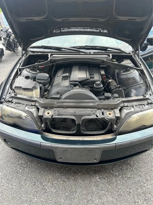 2005 BMW E46 330i & 330Ci - Image 7 of 16