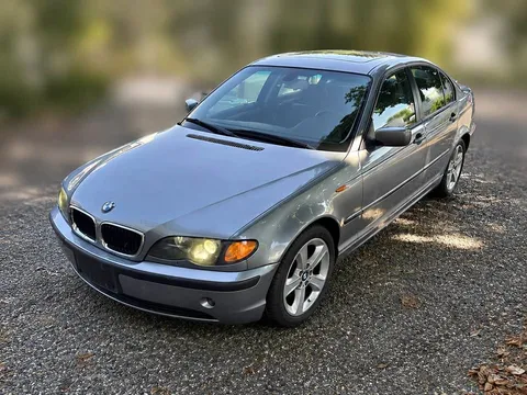 2005 BMW 325i