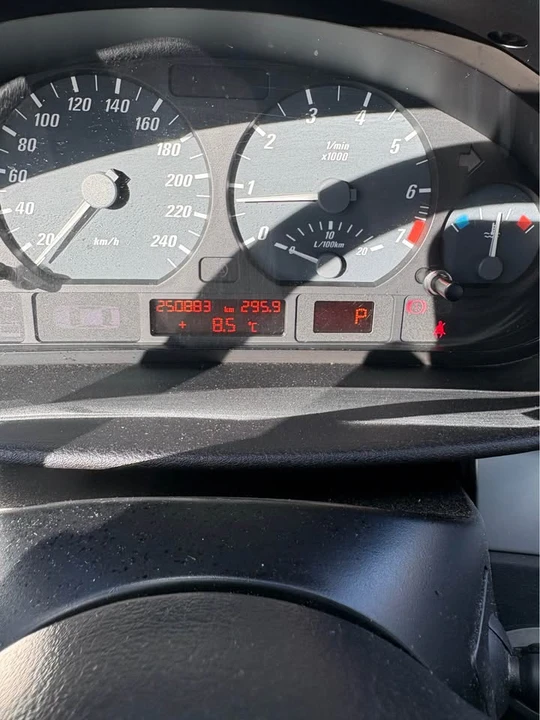 2005 BMW E46 3 Series - Image 9 of 12
