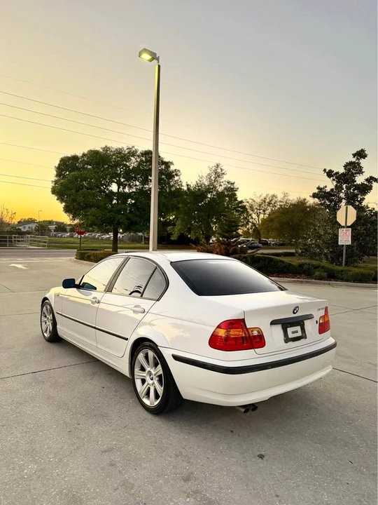 2005 BMW E46 3 Series - Image 4 of 11