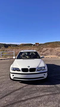 2005 BMW 325i