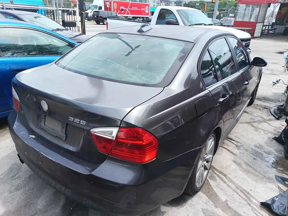 2005 BMW E46 3 Series - Image 9 of 16