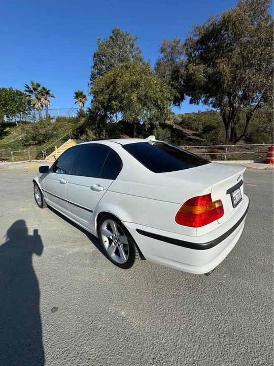 2005 BMW E46 3 Series - Image 3 of 18