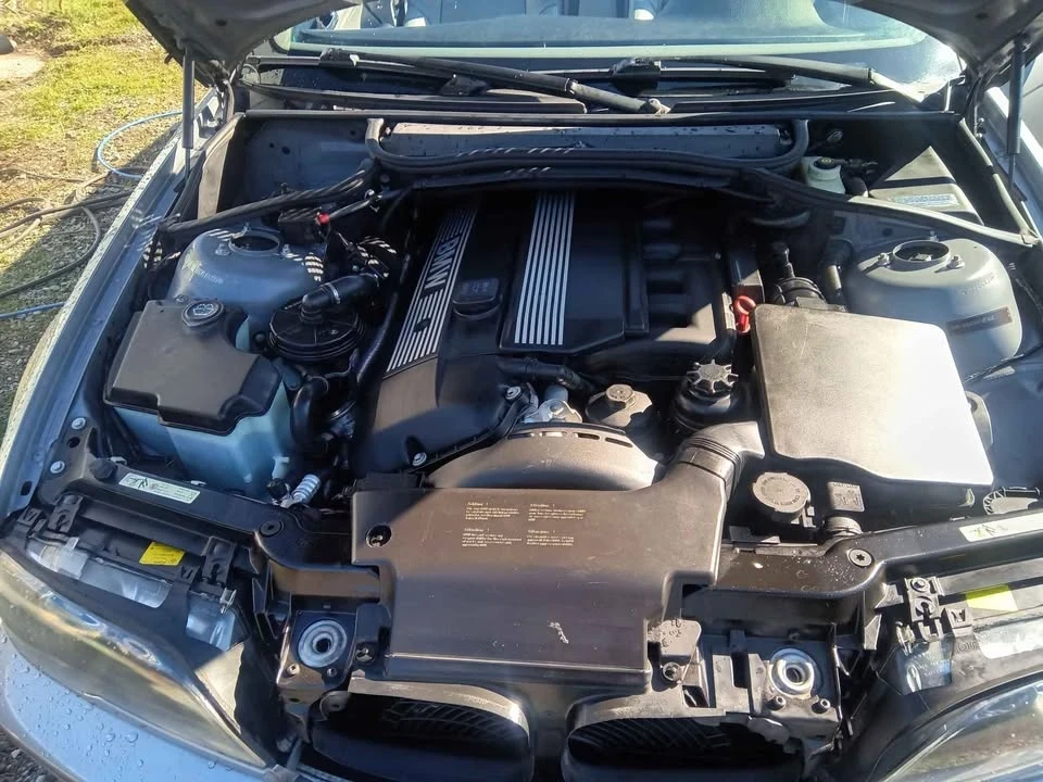 2005 BMW E46 330i & 330Ci - Image 7 of 9