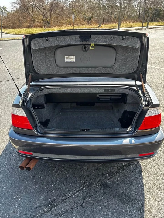 2005 BMW E46 330i & 330Ci - Image 12 of 16
