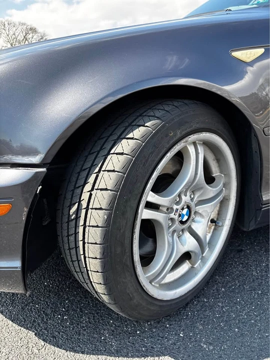 2005 BMW E46 330i & 330Ci - Image 14 of 16